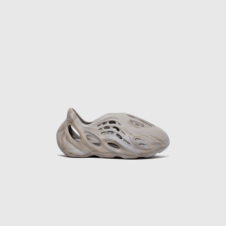 YEEZY FOAM RUNNER KIDS 