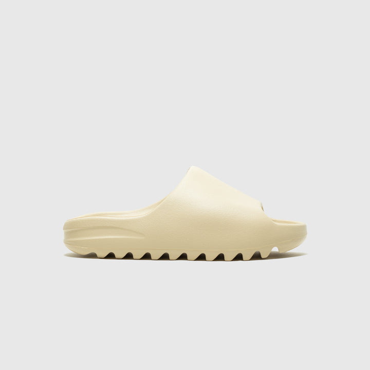 YEEZY SLIDE "BONE"