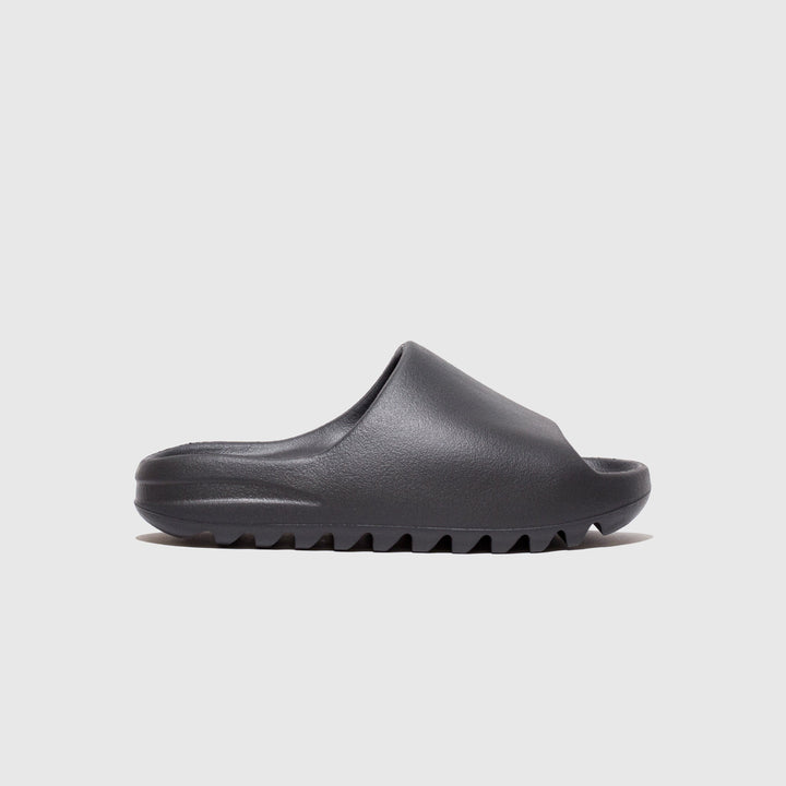 YEEZY SLIDE "ONYX"