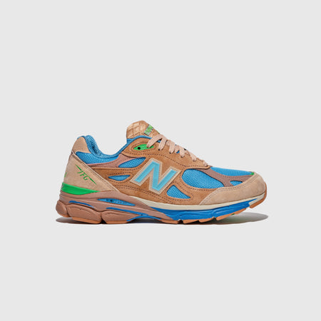 NEW BALANCE M990V3 