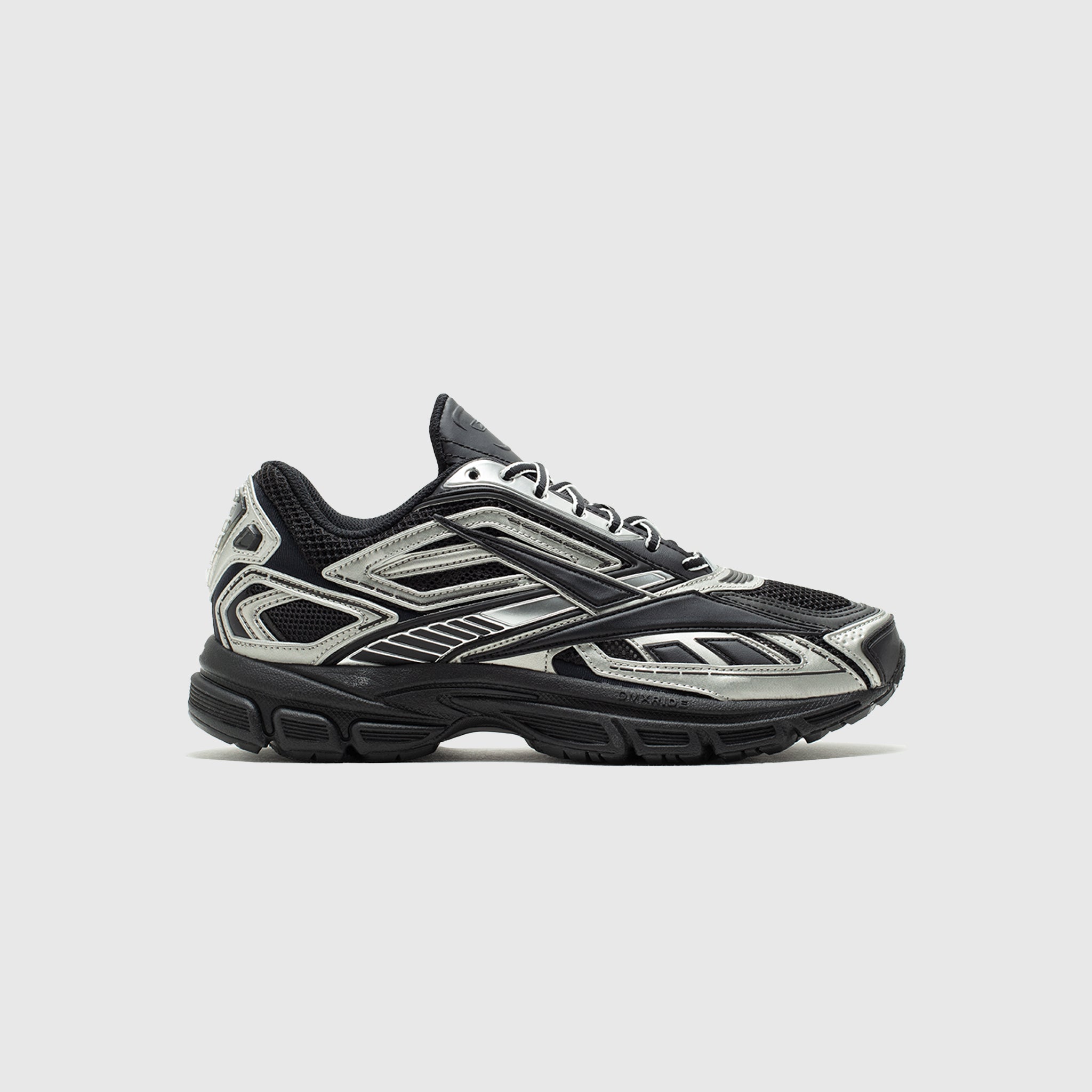 PREMIER ROAD ULTRA "BLACK METALLIC"