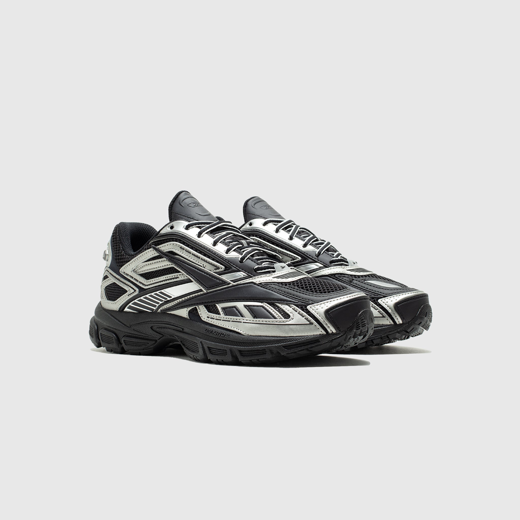 PREMIER ROAD ULTRA "BLACK METALLIC"