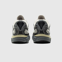 PREMIER ROAD ULTRA "TONAL GREY"