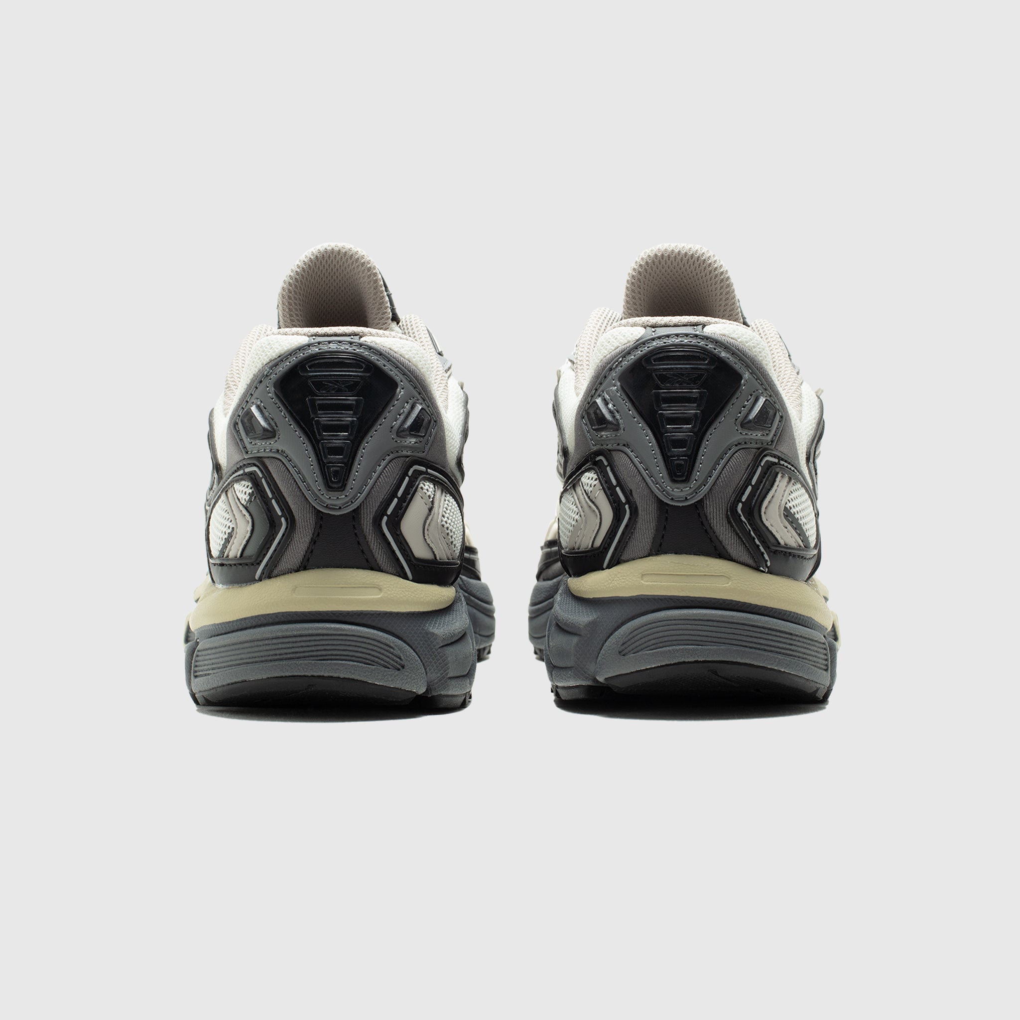 PREMIER ROAD ULTRA "TONAL GREY"