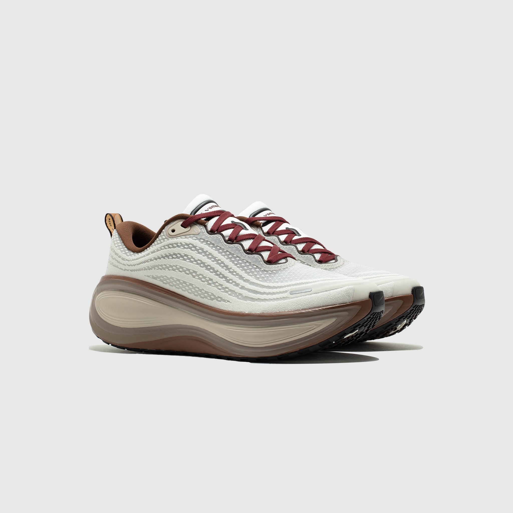 VOMERO PLUS "SAIL/CALDERA BROWN"