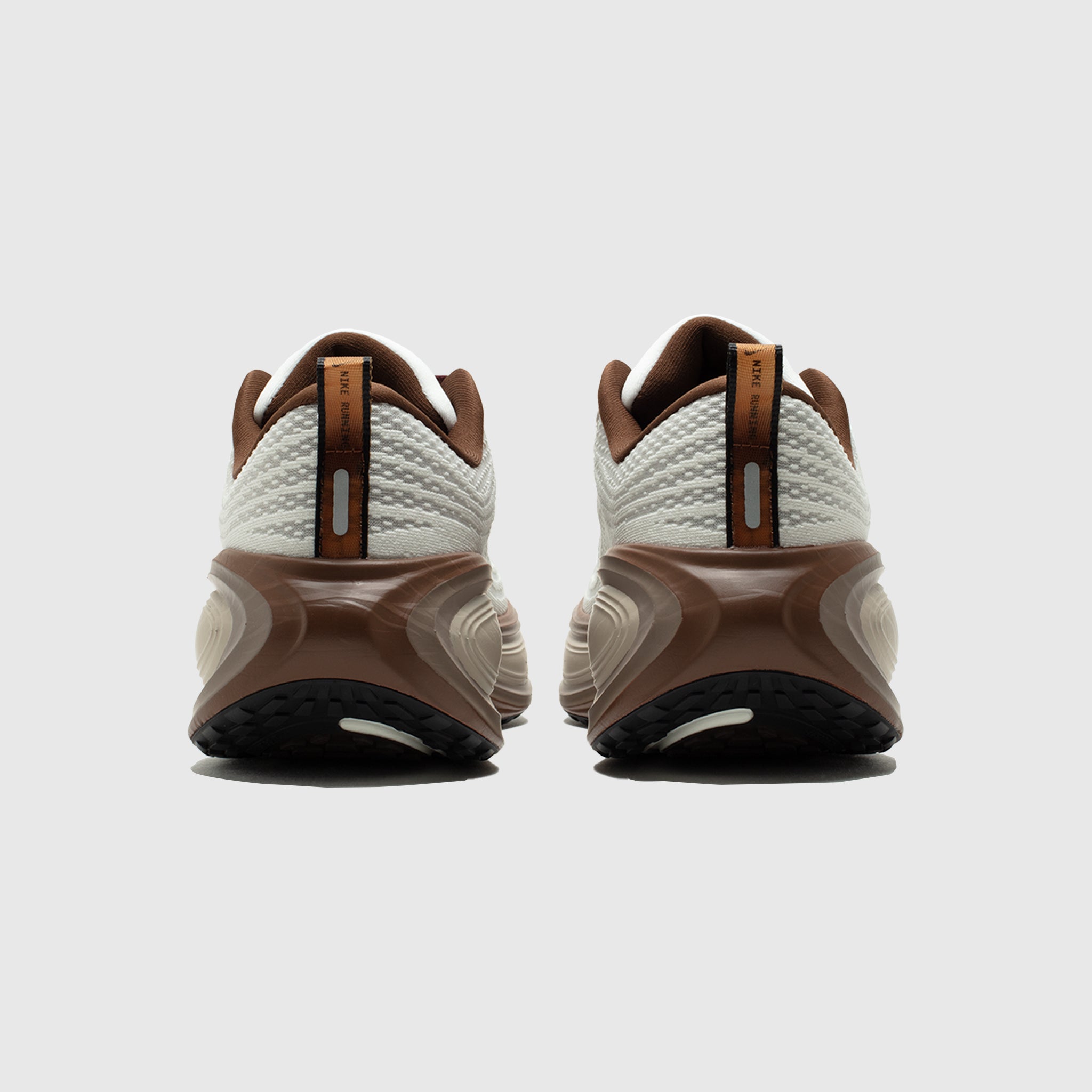 VOMERO PLUS "SAIL/CALDERA BROWN"