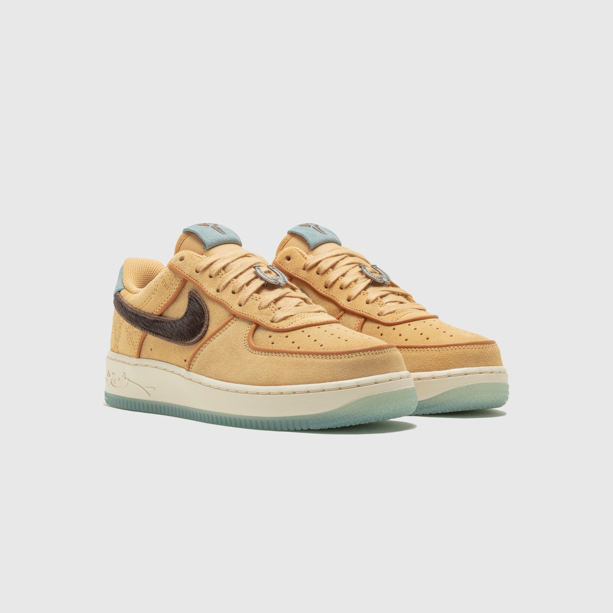 AIR FORCE 1 LOW PROTRO "SIEMPRE HERMANOS"