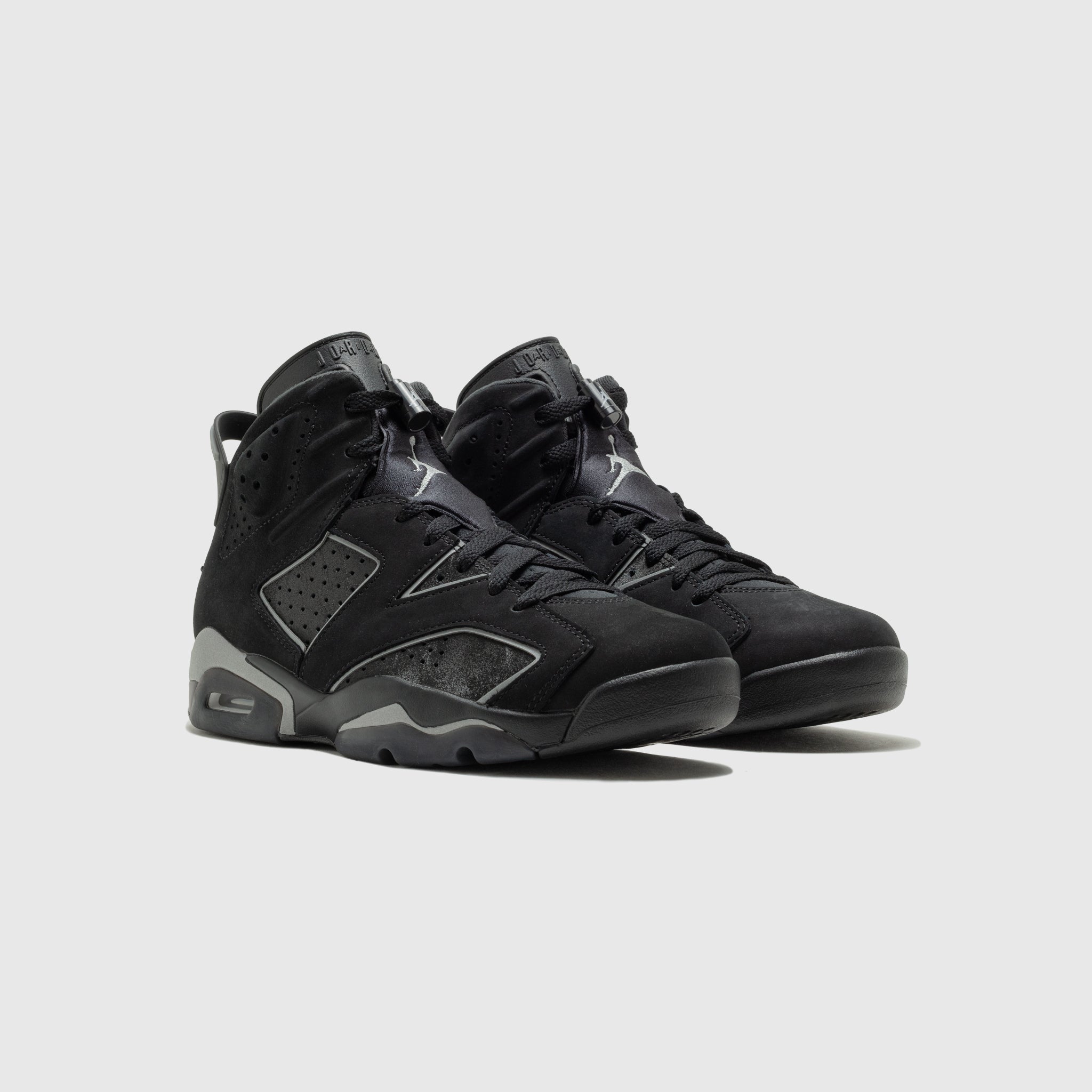 AIR JORDAN 6 RETRO "CAP & GOWN"