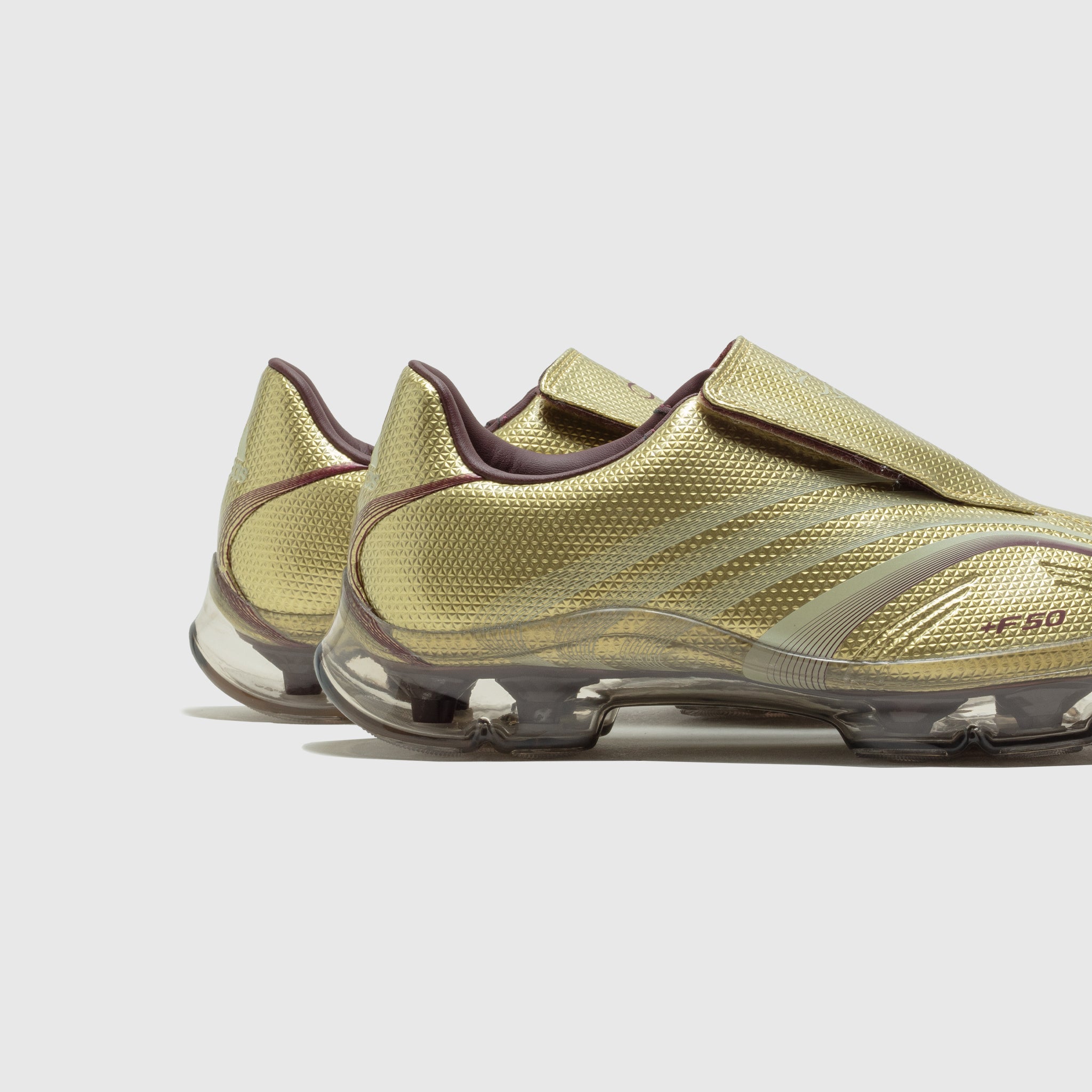 WMNS F50 WALKABLE SHOES "GOLD METALLIC"
