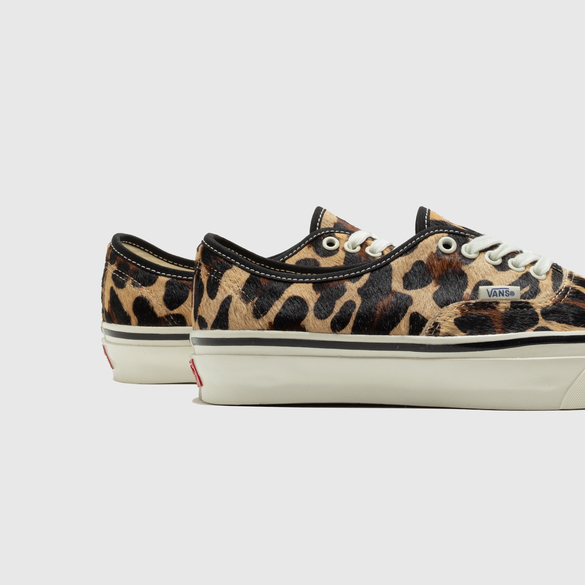 AUTHENTIC 44 LX "PONY HAIR MARSHMALLOW/LEOPARD"