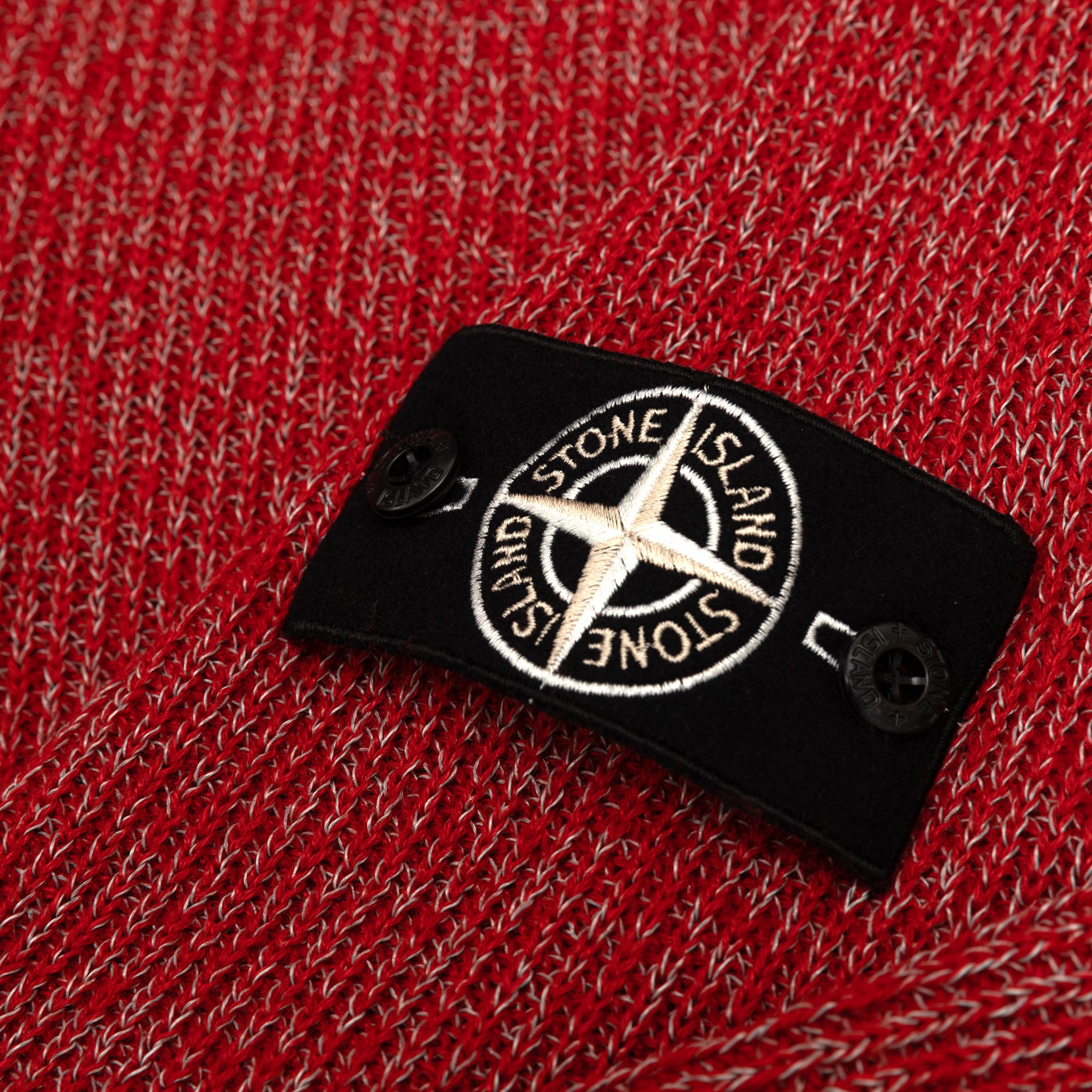 REFLECTIVE CREW NECK SWEATER