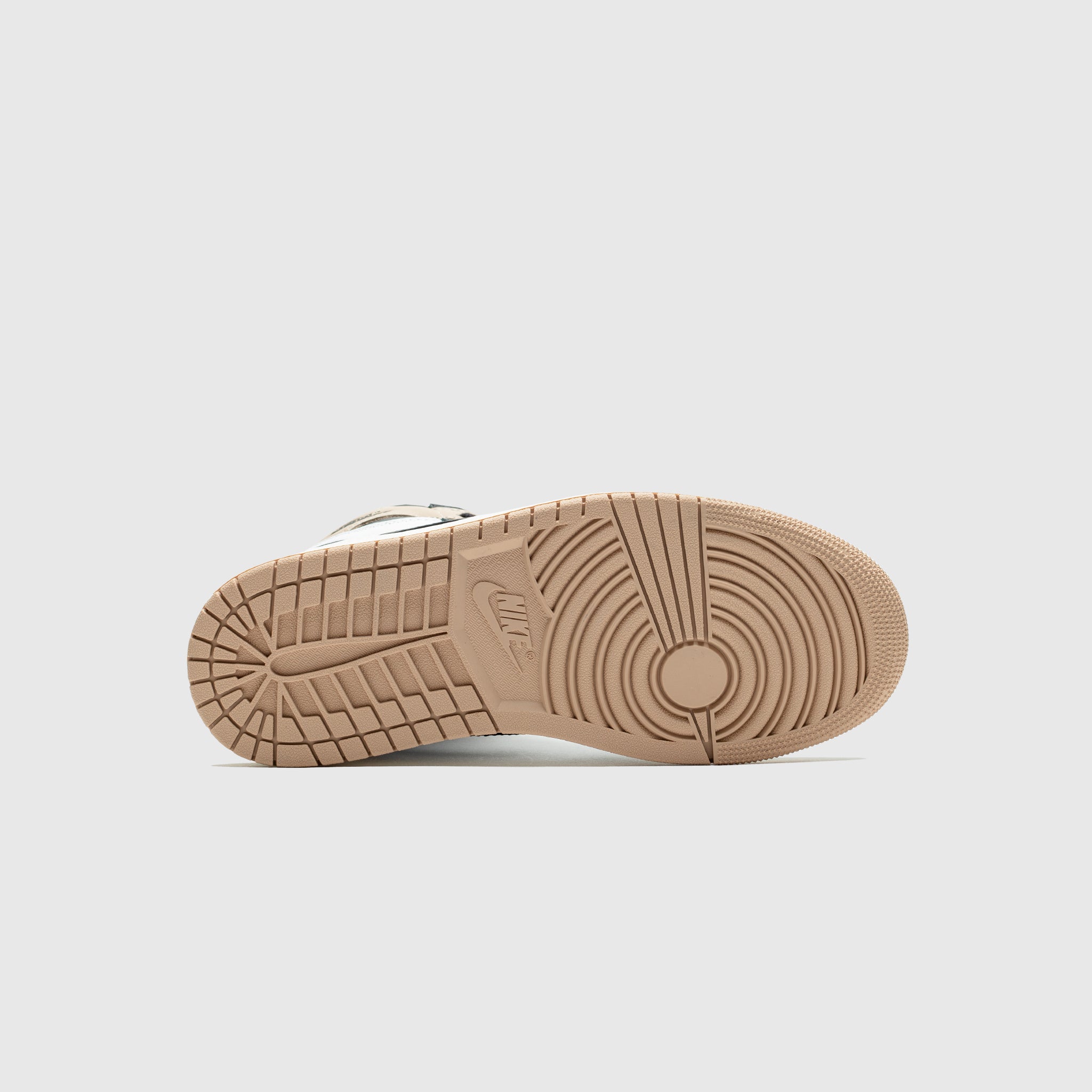 WMNS AIR JORDAN 1 RETRO HIGH OG "LATTE"