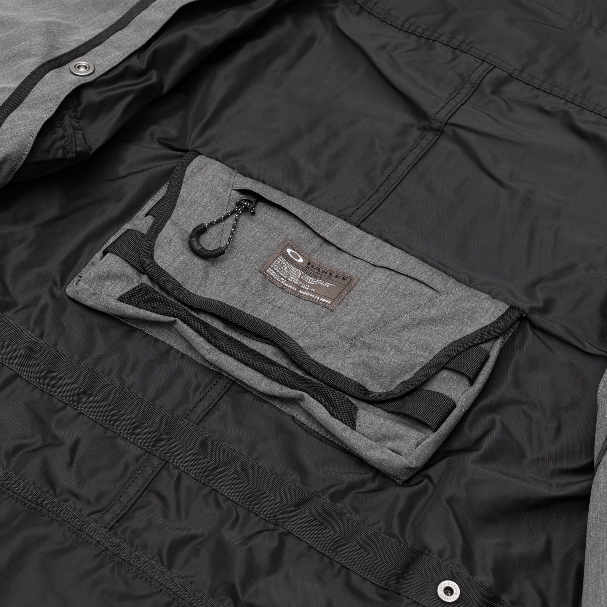 eYe X OAKLEY LAMINATED JACKET
