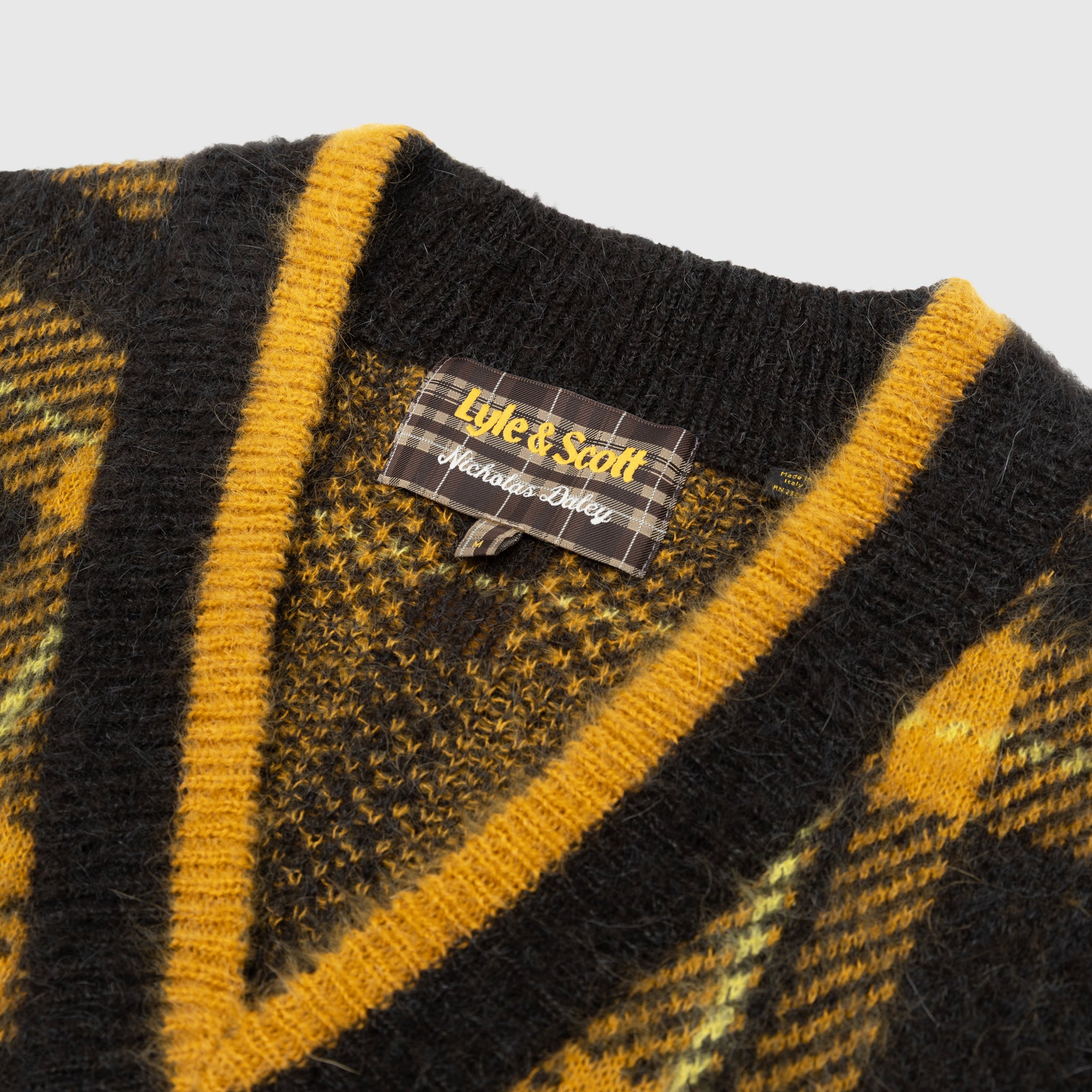 KNITTED TARTAN VEST