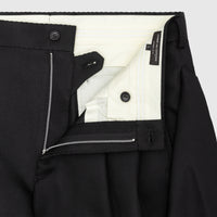 PLEATED PANELED SHORTS