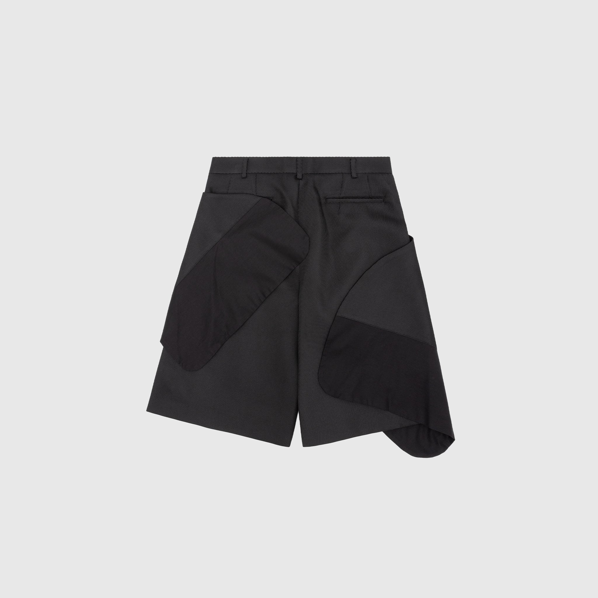 PLEATED PANELED SHORTS
