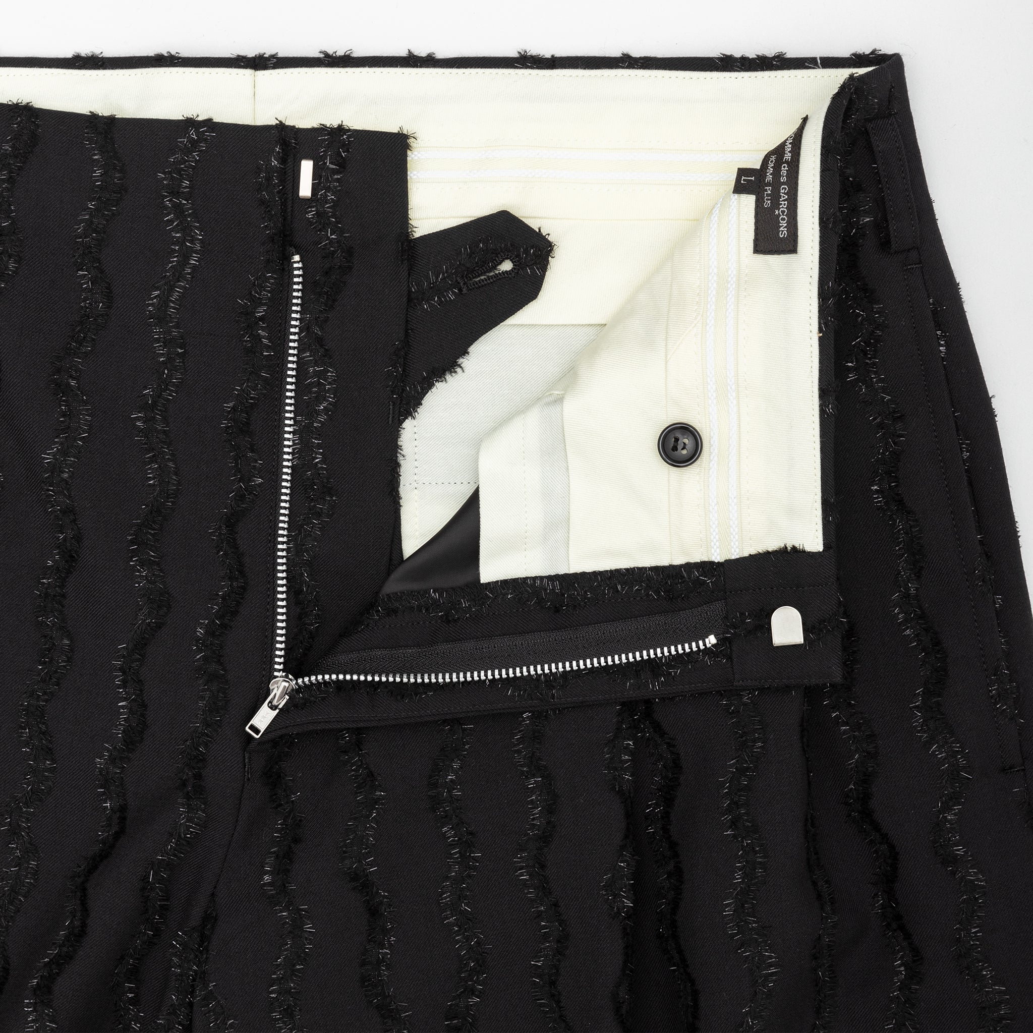 PLEATED EMBELLISHED SHORTS