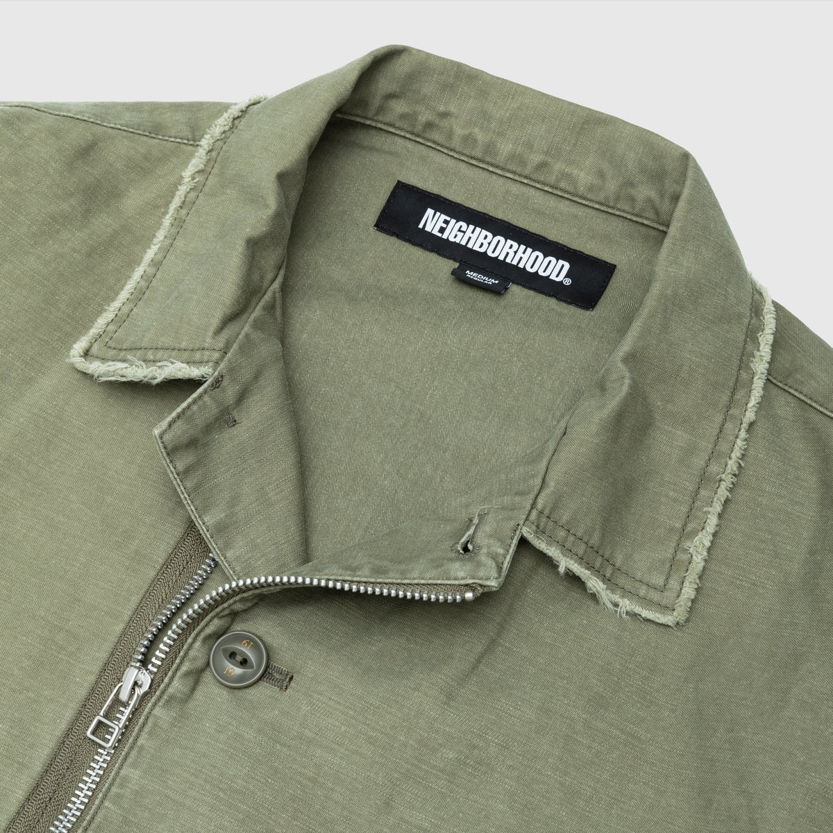 UNTRIMMED ZIP SHIRT
