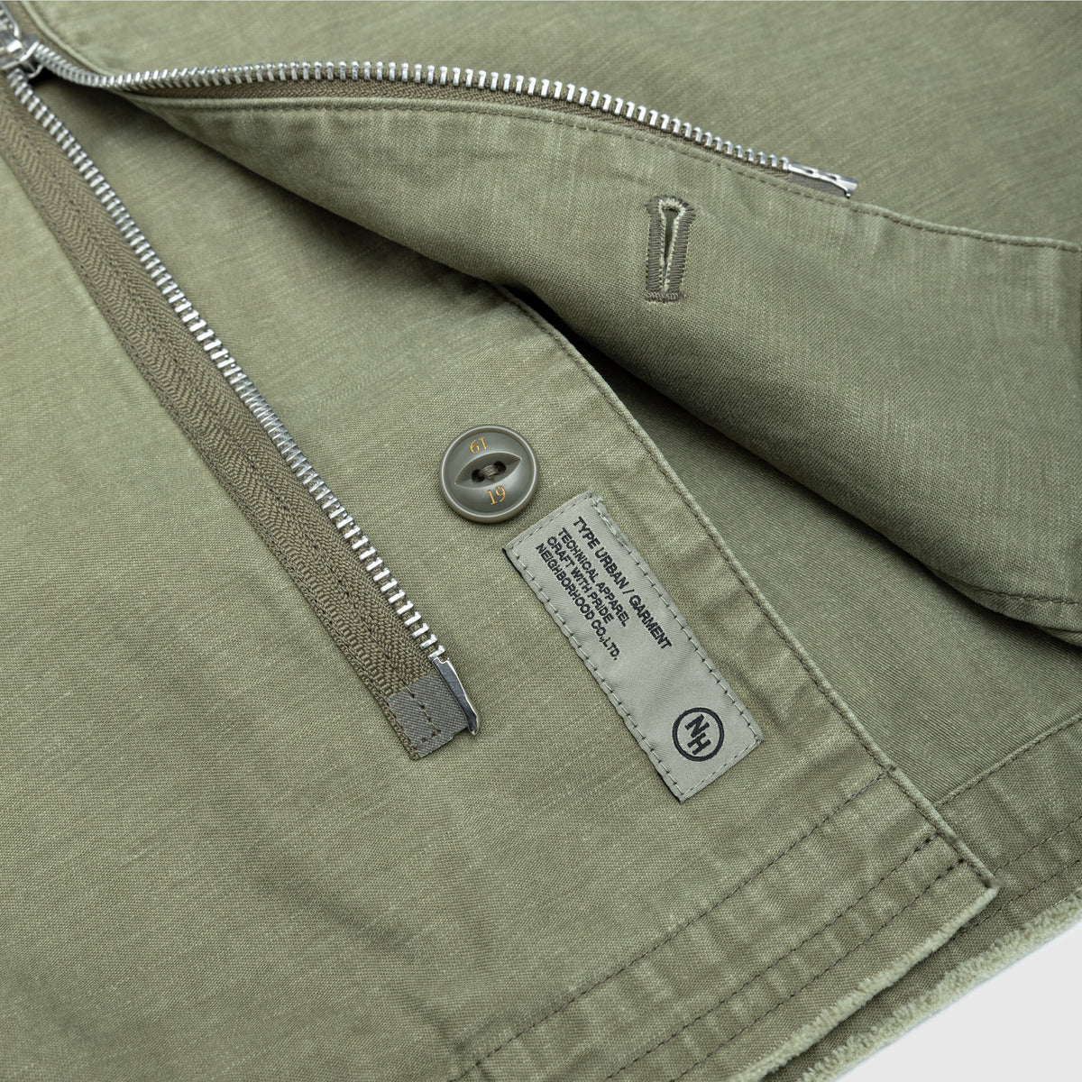 UNTRIMMED ZIP SHIRT