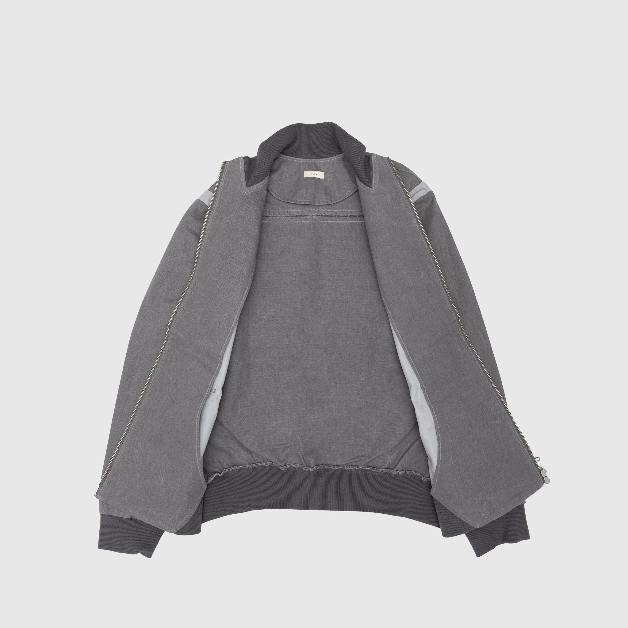 EP.7 04 JACKET