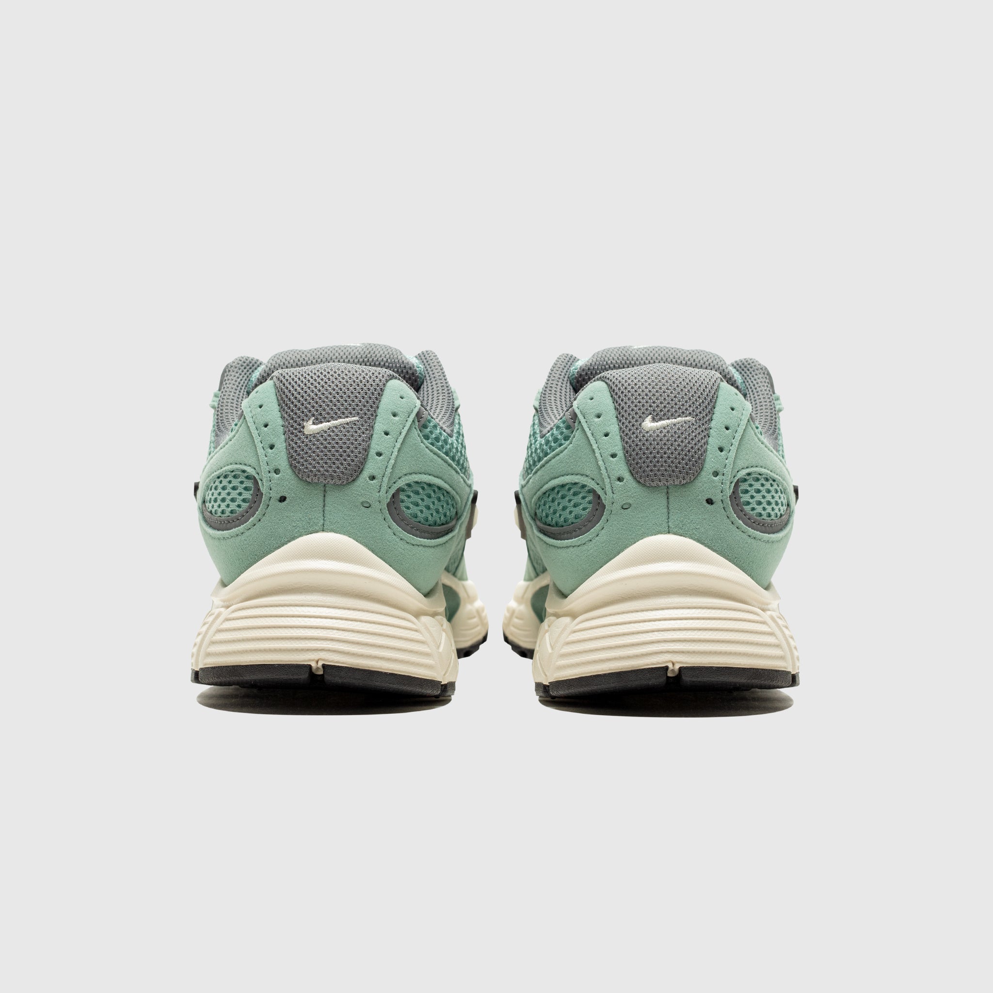 WMNS V5 RNR "CANNON"