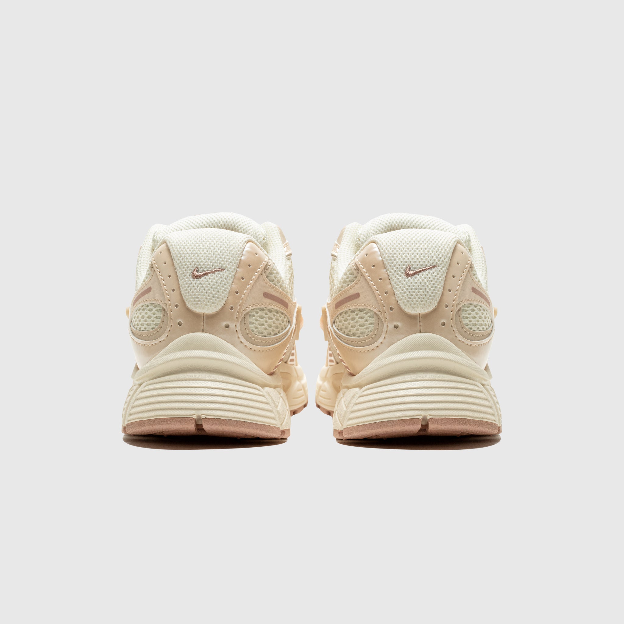 WMNS V5 RNR "SOFT PEARL"