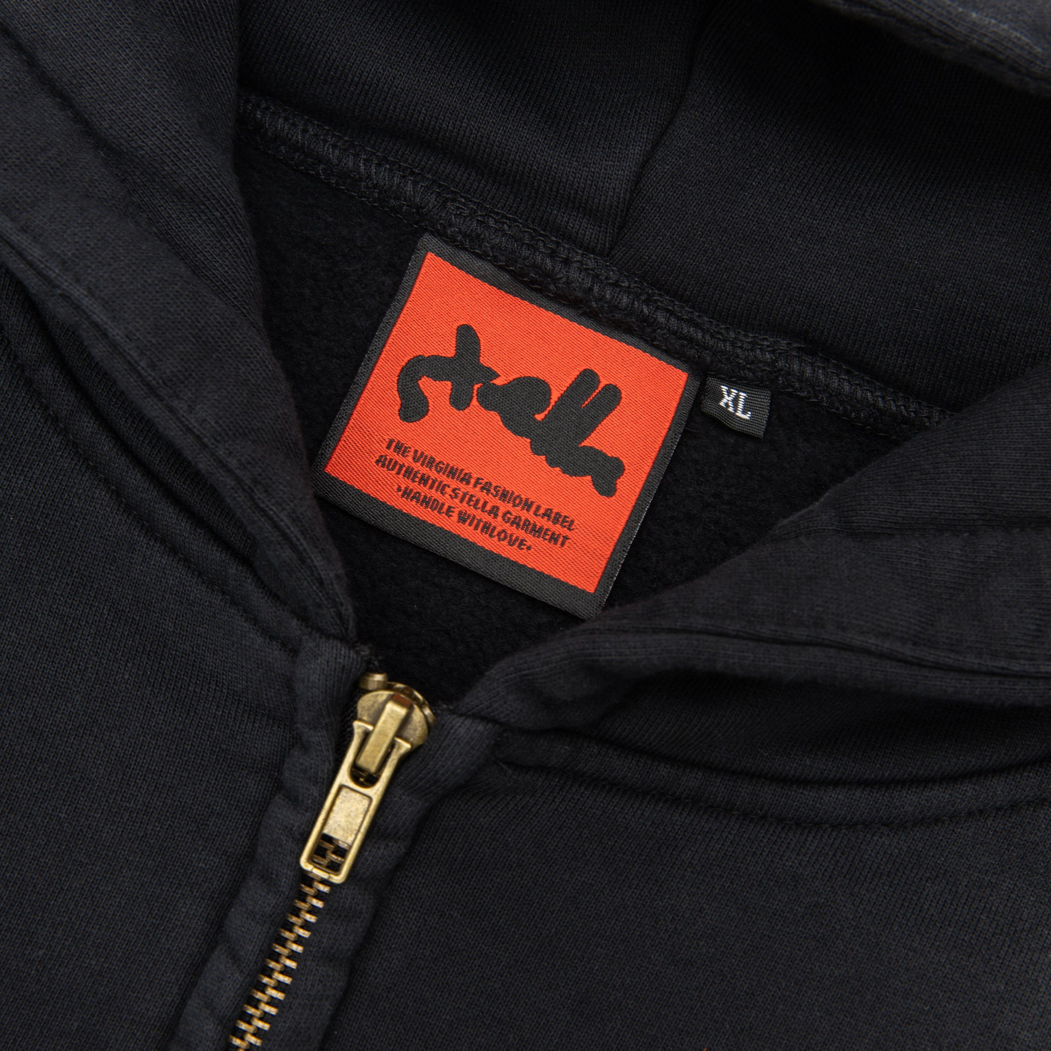 STONE BLACK SUN-FADED VINTAGE ZIP-UP