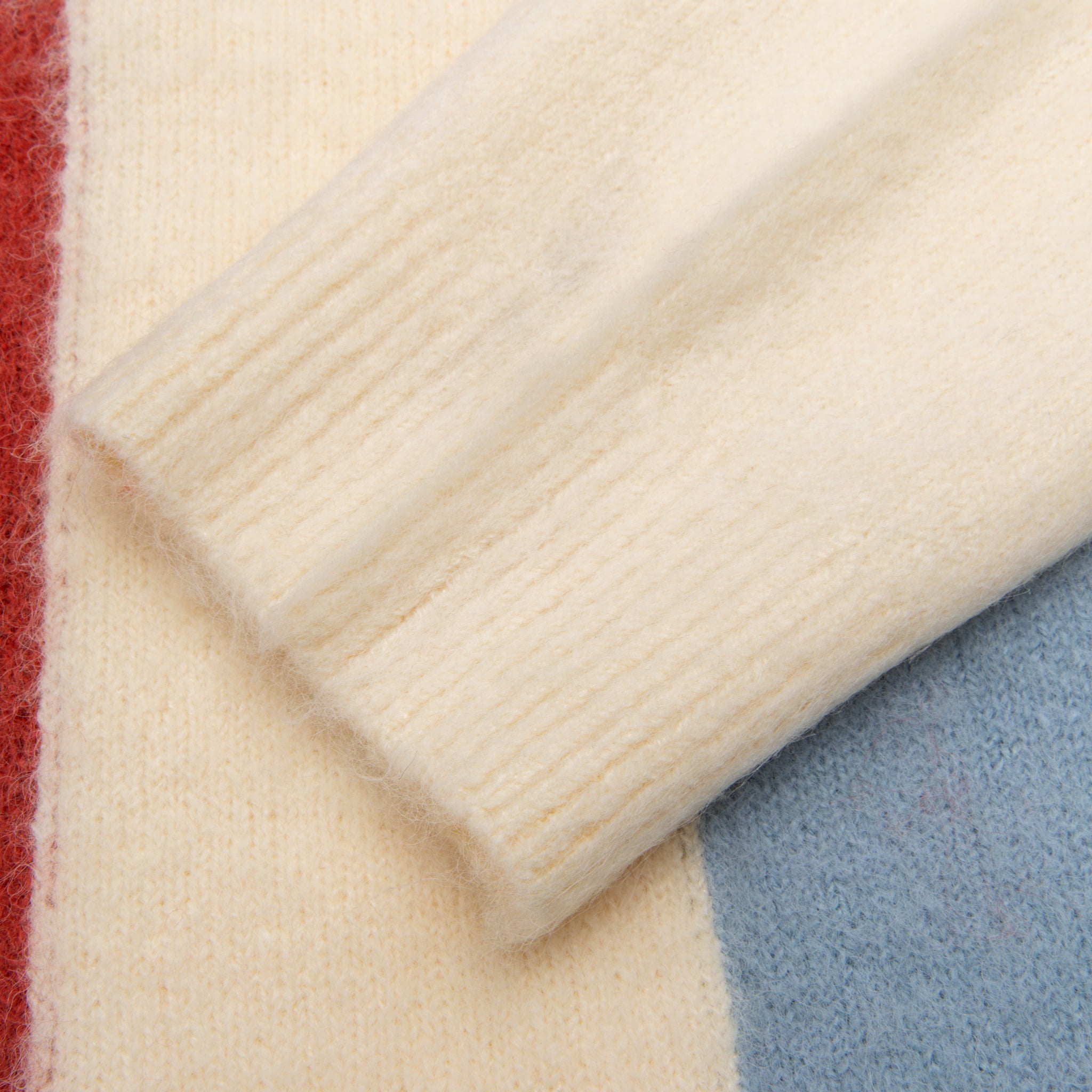 LARES FLAG SWEATER