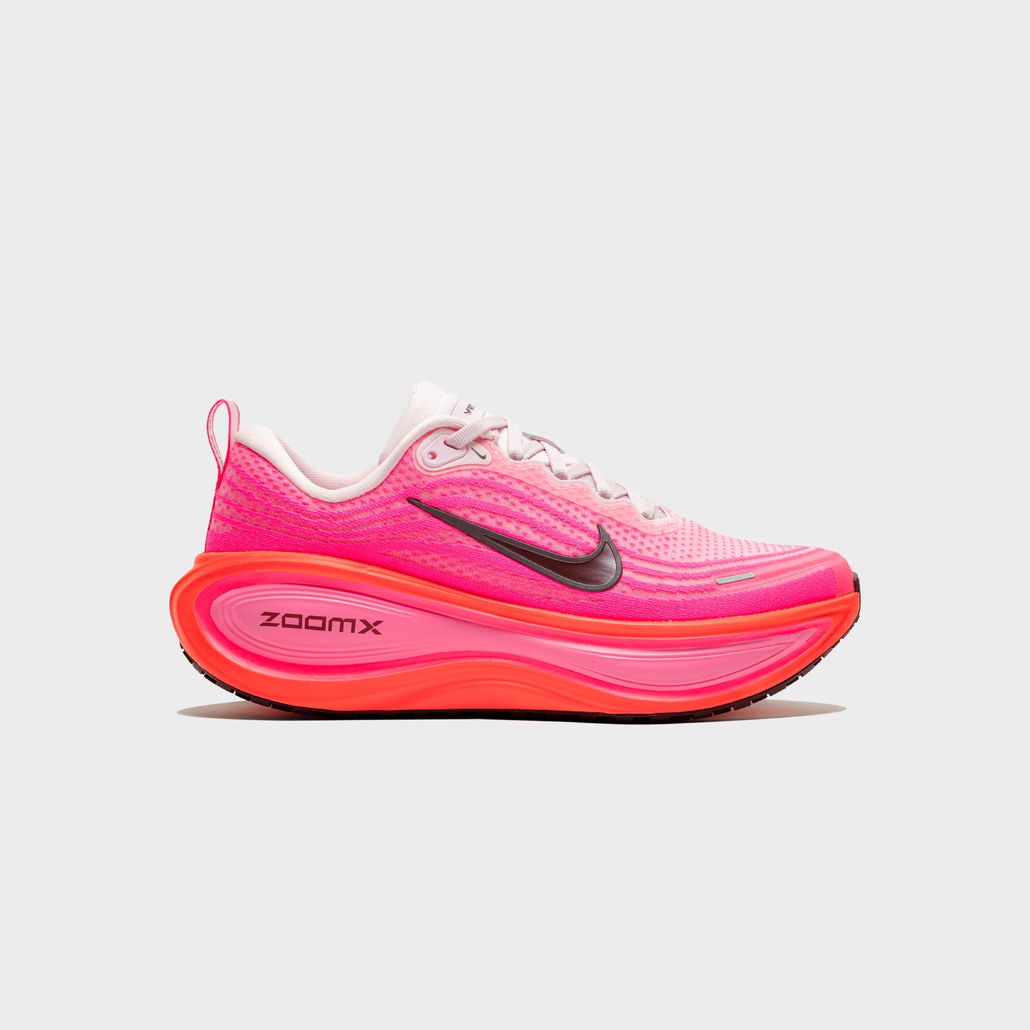 WMNS VOMERO PLUS "HYPER PINK"