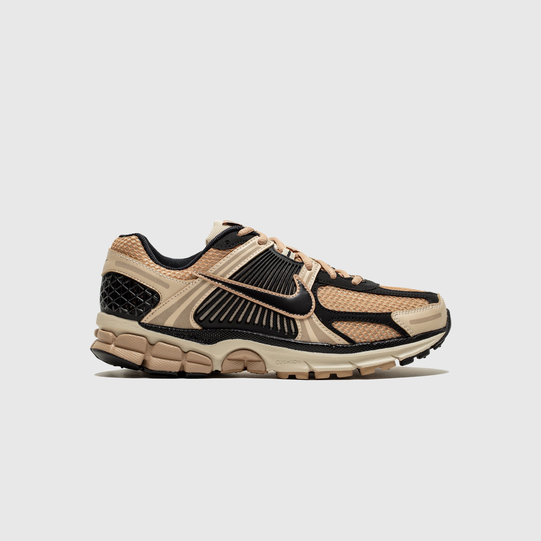 WMNS ZOOM VOMERO 5 "SANDDRIFT"