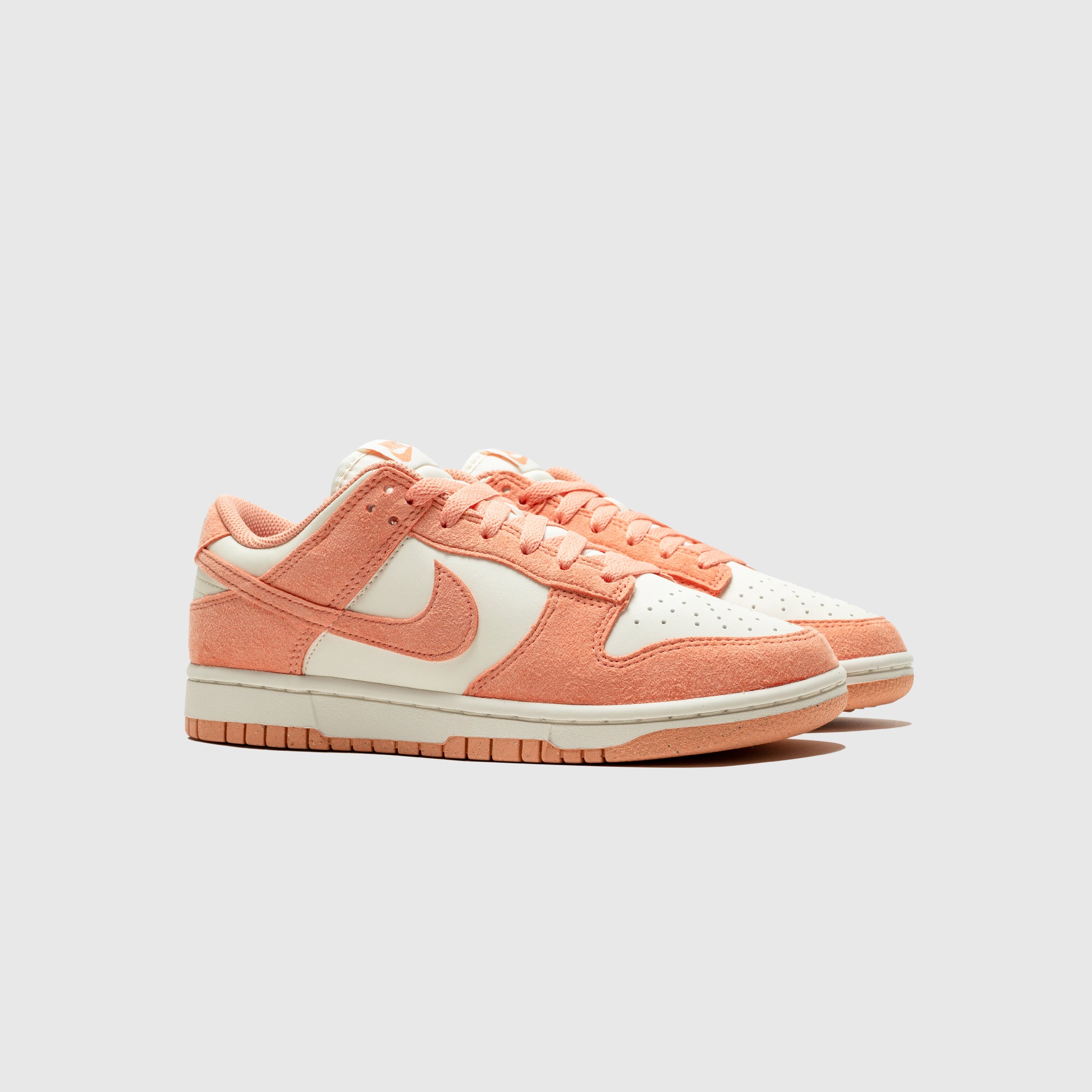 WMNS DUNK LOW "SOFT PEARL"