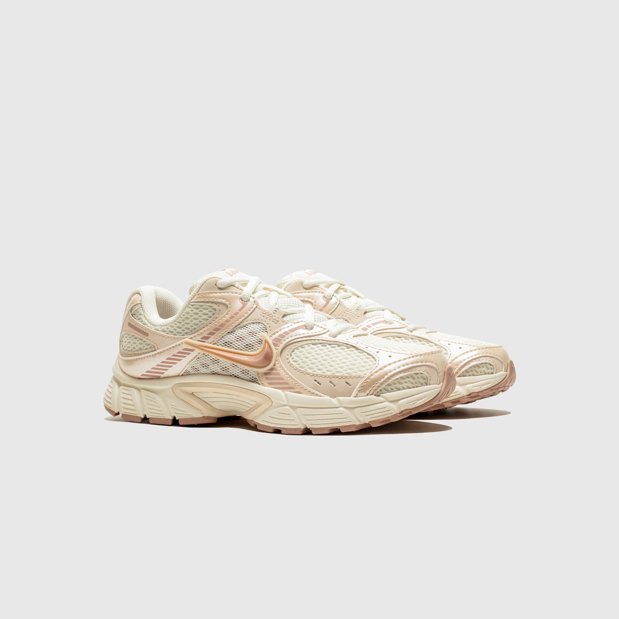 WMNS V5 RNR "SOFT PEARL"