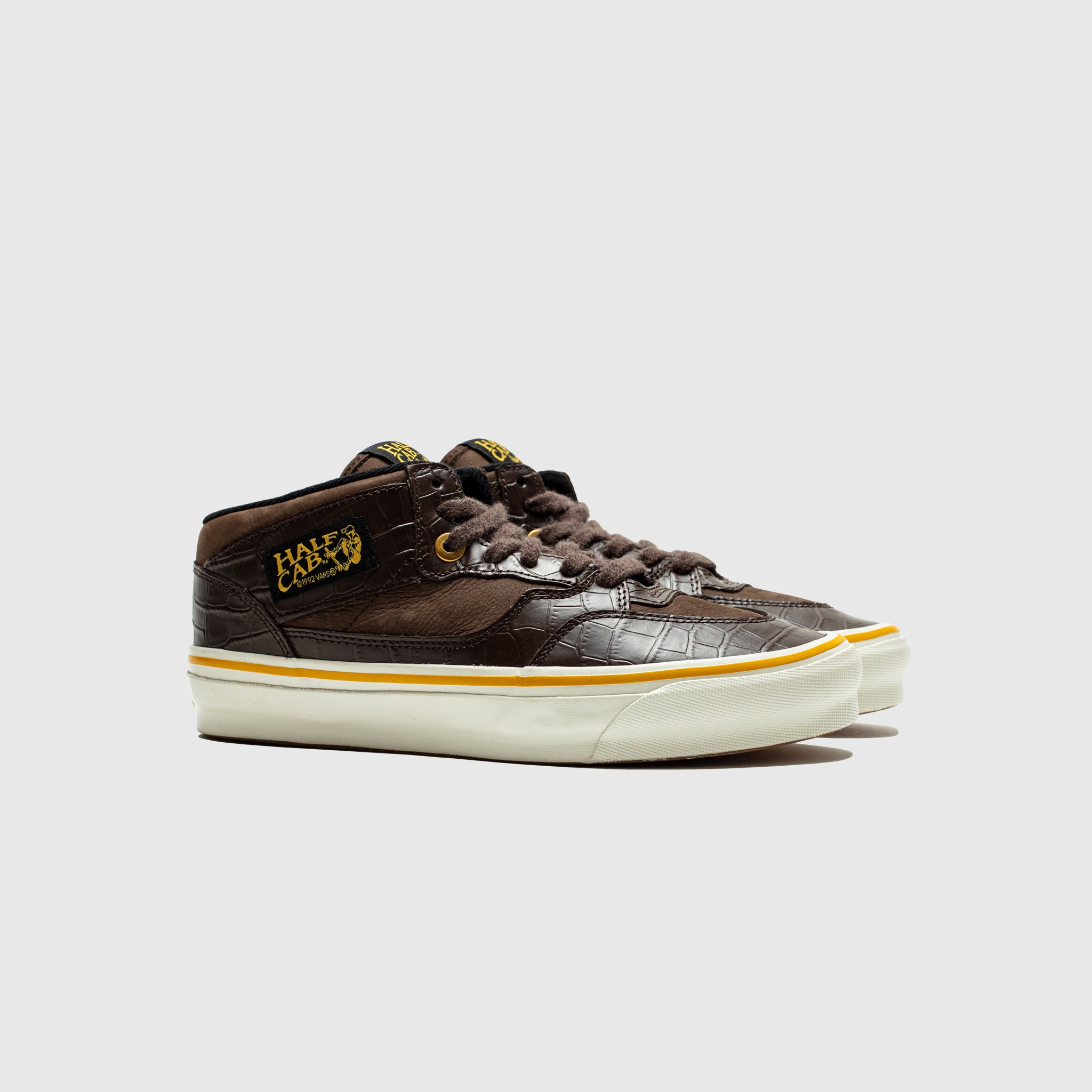 OTW HALF CAB 33 VIBRAM "CROC PATENT"