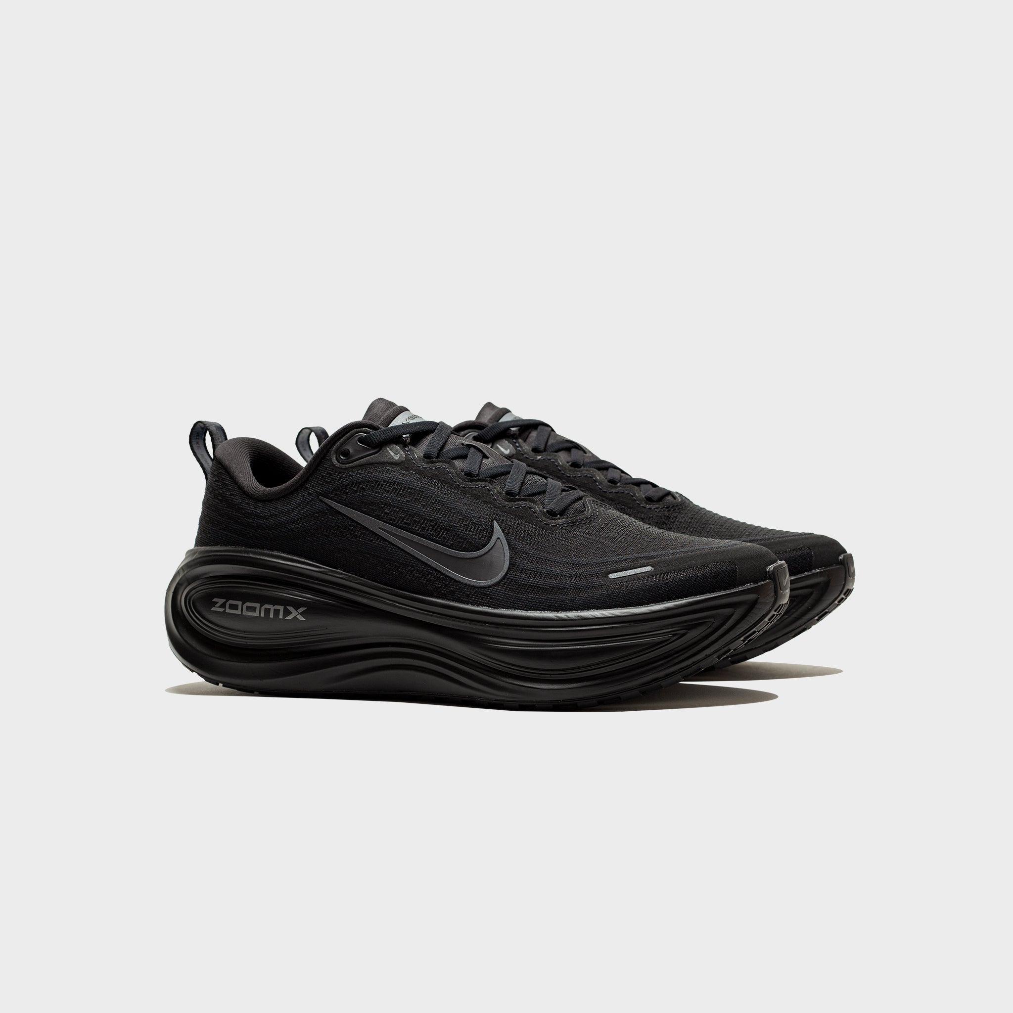 VOMERO PLUS "BLACK"