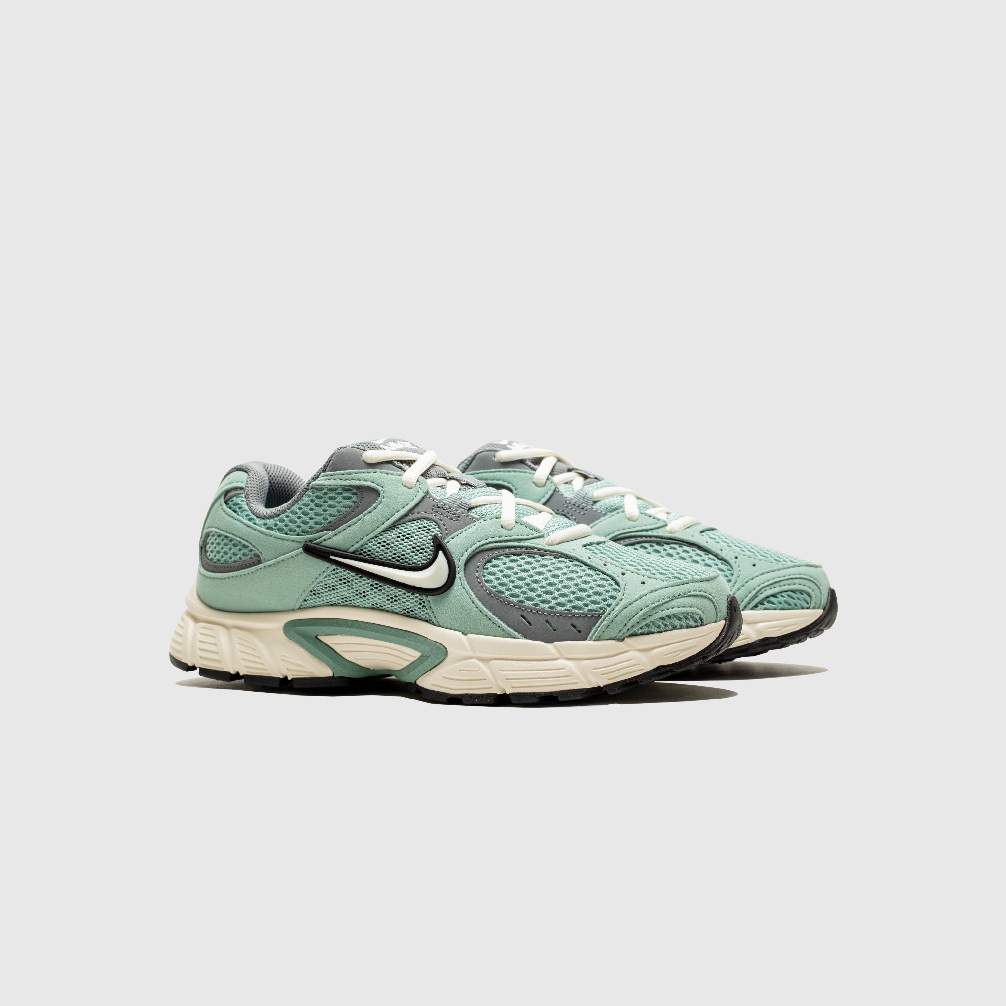 WMNS V5 RNR "CANNON"