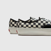 AUTHENTIC 44 LX