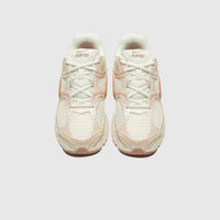 WMNS V5 RNR "SOFT PEARL"