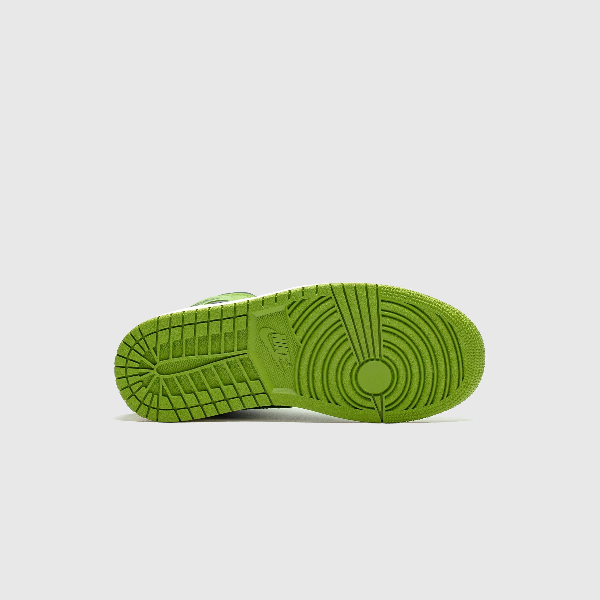 WMNS AIR JORDAN 1 MID SE "ALTITUDE GREEN"
