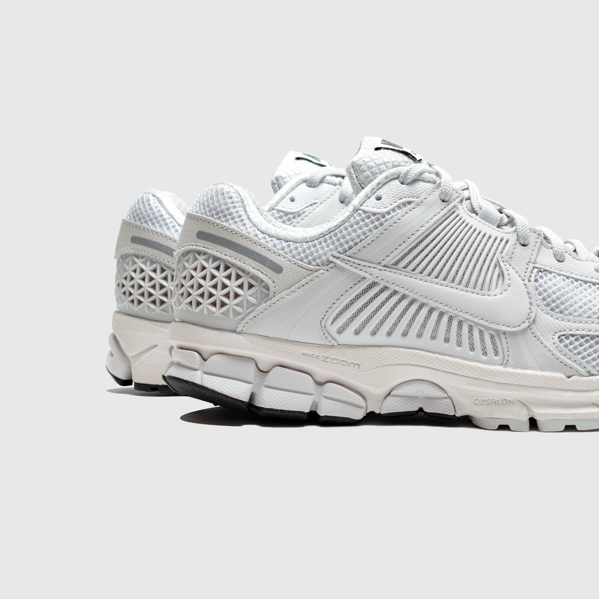 ZOOM VOMERO 5 SP "VAST GREY"