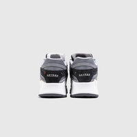 PACKER X REEBOK AZTREK